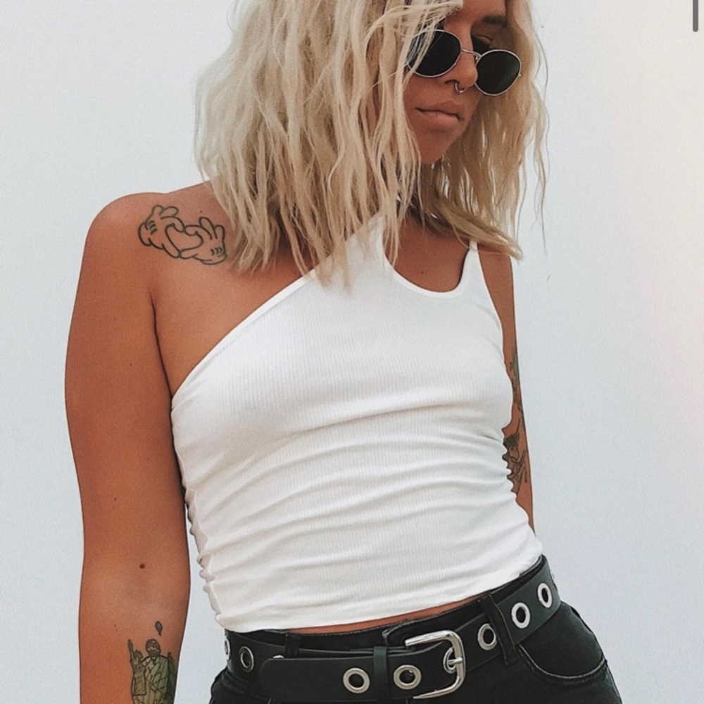 Tiller top white